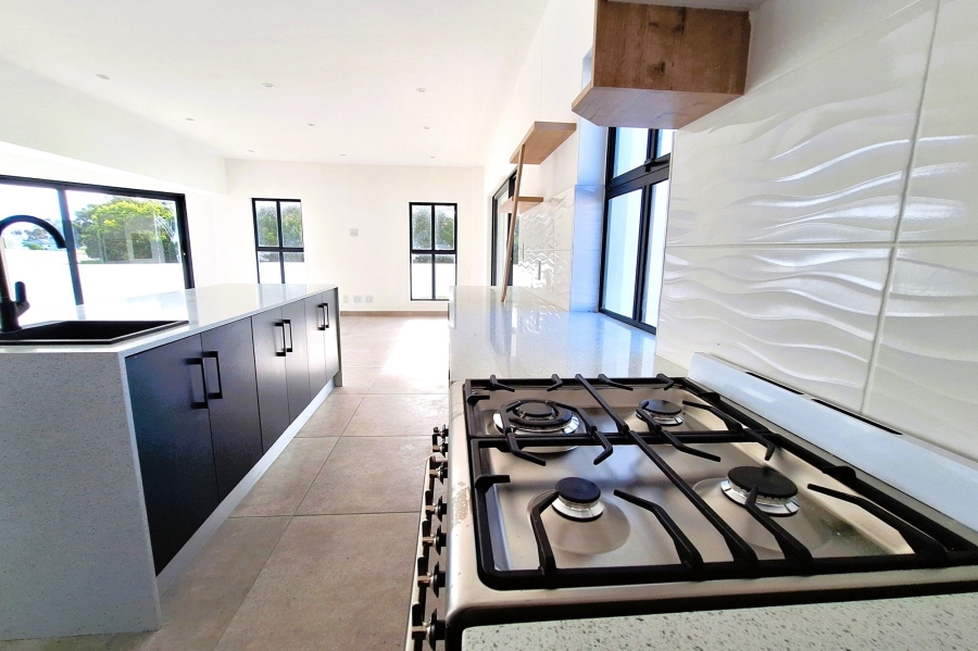 2 Bedroom Property for Sale in Shelley Point Western Cape